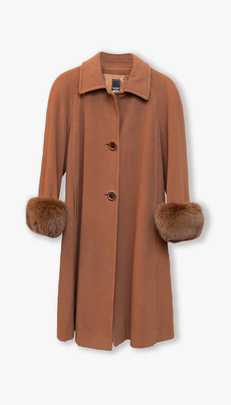 Brun ull-og cashmerekåpe med pels