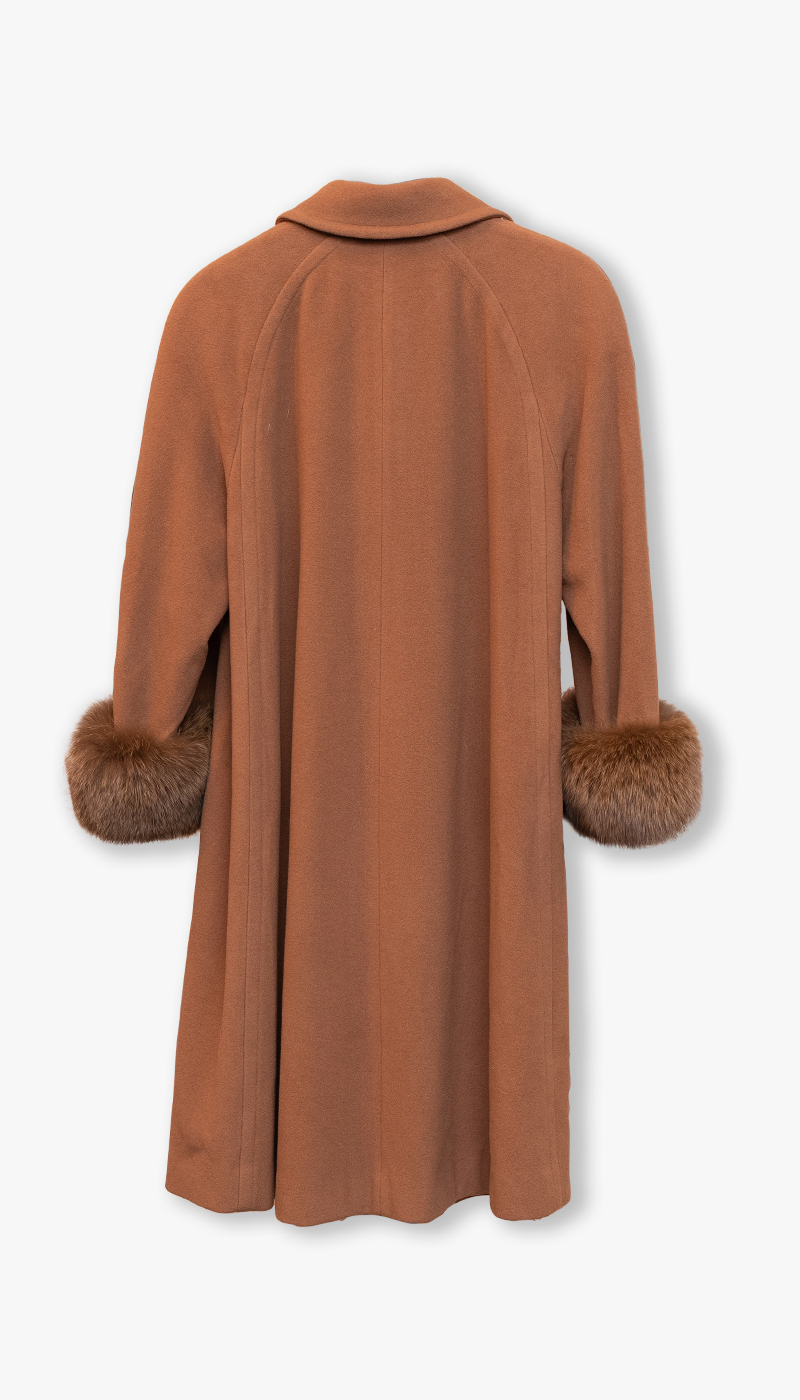 Brun ull-og cashmerekåpe med pels - Bilde 2