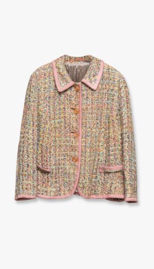Vintage tweedjakke i pasteller – chic bouclé med rosa detaljer