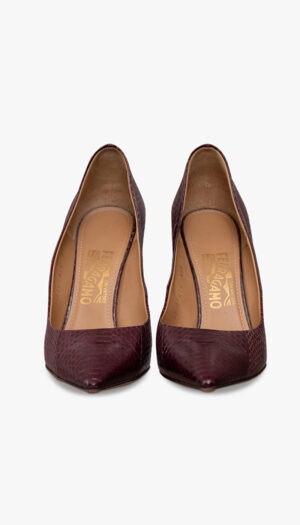 Salvatore Ferragamo bordeaux pumps i slangeskinn